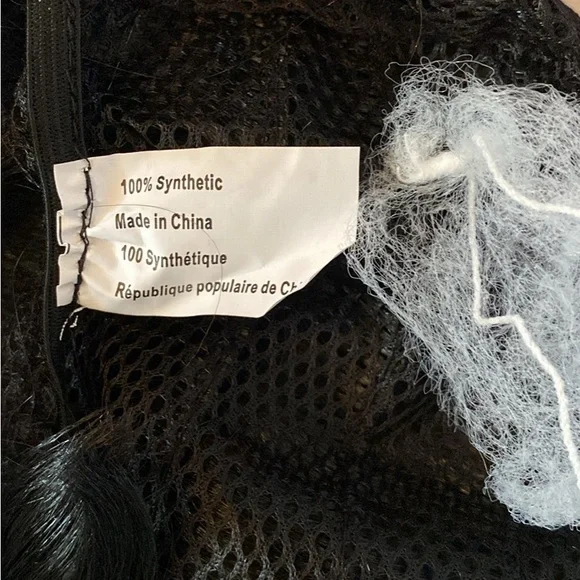 Alterego black short wig - Picture 3 of 4